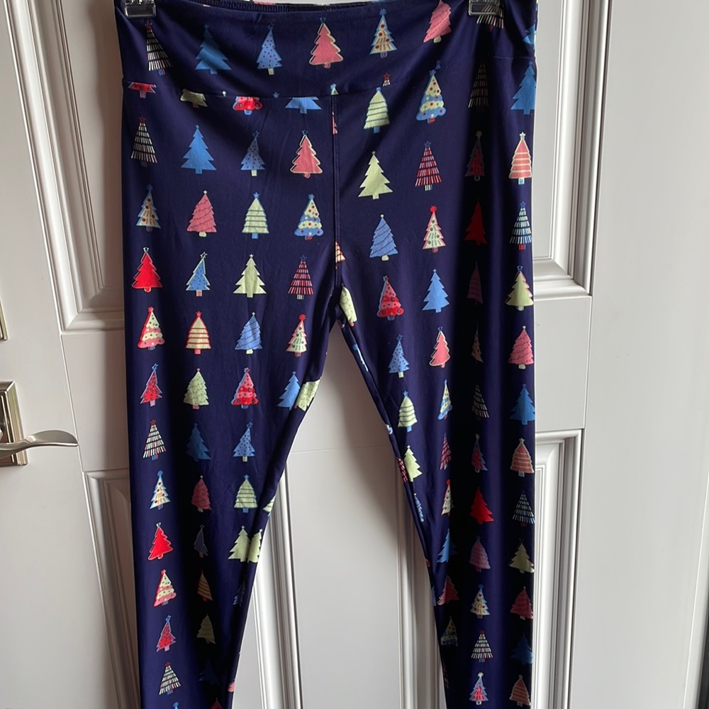 Lula roe TC tree leggings
